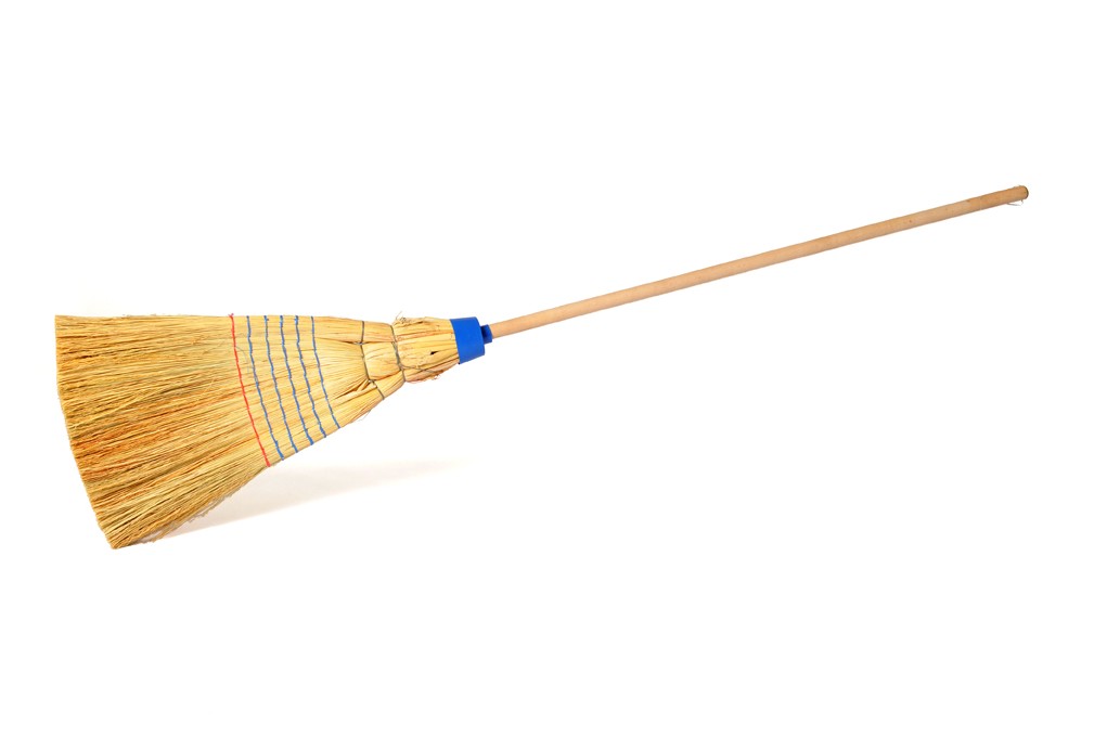 Reis-Kapselbesen mit Holzstiel 6-Band